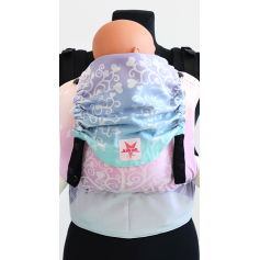 Porte-bébé préformé Kokadi Flip Marie im Wunderland